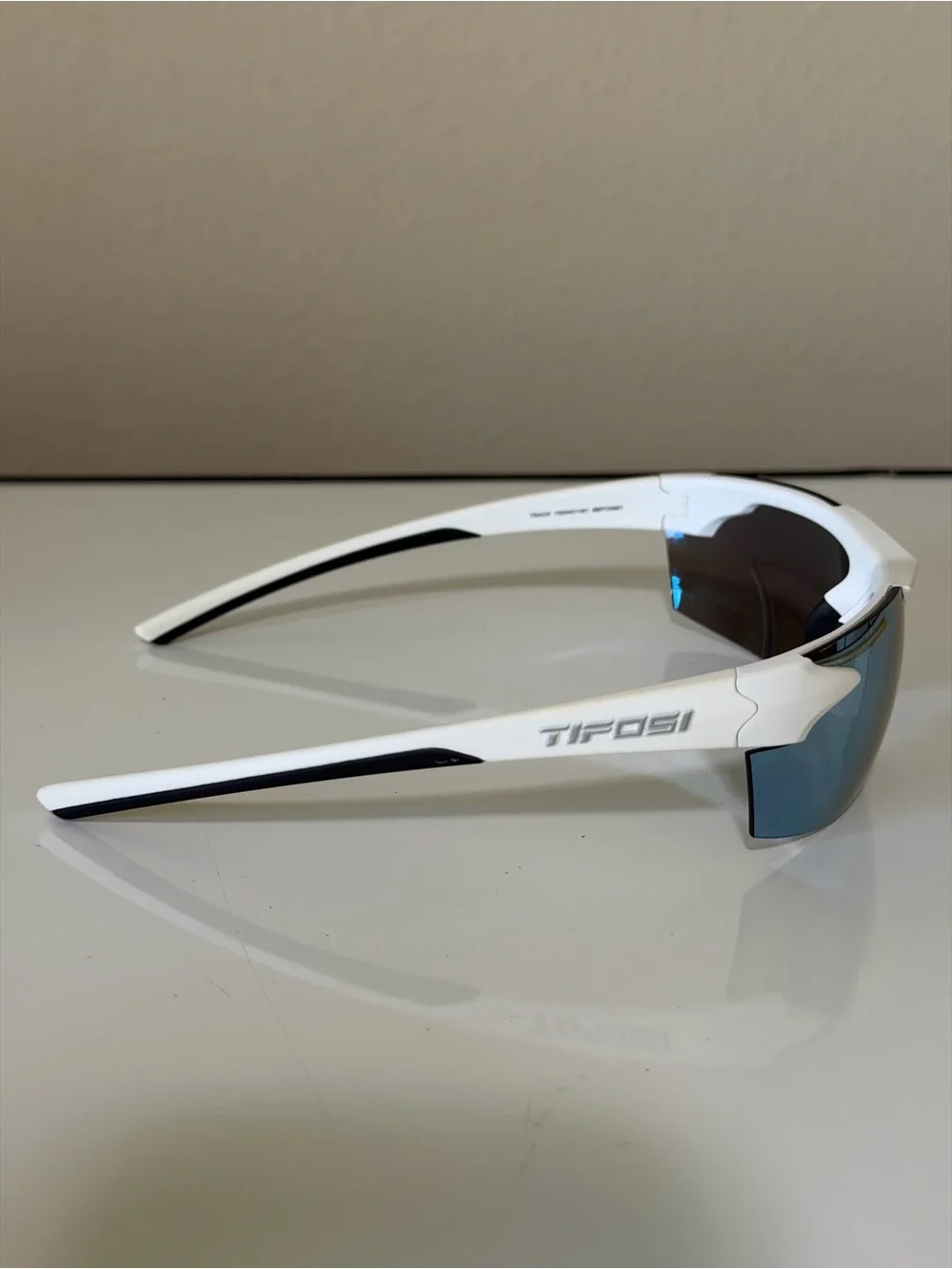 Tifosi Optics White Frame Blue Mirrored Lens Sport Sunglasses